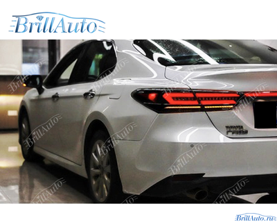 Стопы Toyota Camry 70 с накладкой на крышку