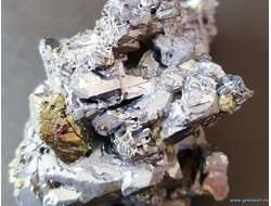 Галенит и Халькопирит