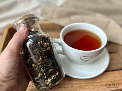 Чай черный Витаминный (60г) в стеклянной бутылке