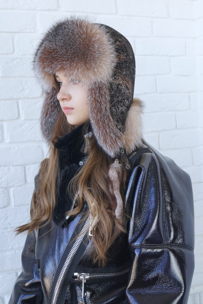 Ушанка "Полярная звезда" цвет черный золотой + кристалл (копия)