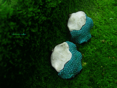 Круглые большие серьги с каплями "Сказки братьев Гримм"