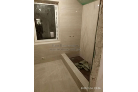 укладка кафельной плитки на пол