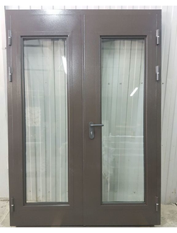 Дверь металлическая двухстворчатая 2060x1260 остекленная
