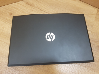 HP PAVILION GAMING 15-CX0172UR ( 15.6 FHD IPS I5-8300H GTX1050TI(4ГБ) 8GB 256SSD )