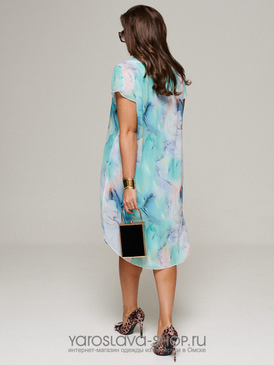 Женское льняное платье бирюзового цвета с шифоновой накидкой