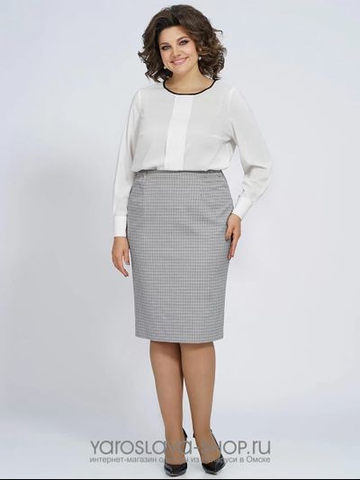 Комплект женский 3-х предметный состоит из жилета, блузки и юбки