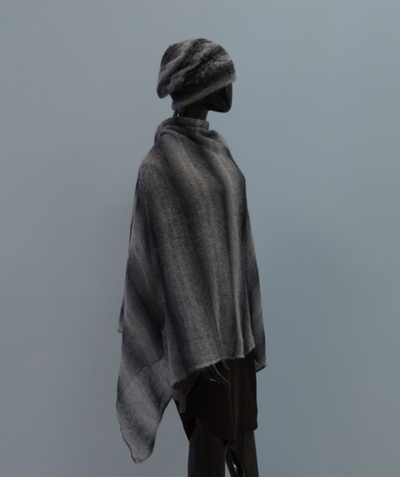 Зимний серый палантин вязаный Италия Вицио фото