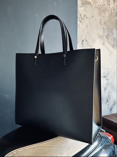 Женская черная форматная сумка из натуральной кожи «сафьяно», Vera Pelle  Арт.021501