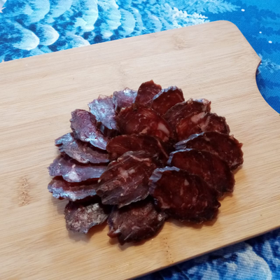 Колбаса можжевеловая говяжья сыровяленая натуральная | ферма СытникЪ