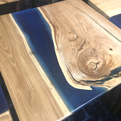 стол река из эпоксидной смолы для кафе