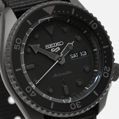 Наручные часы Seiko SRPD79K1