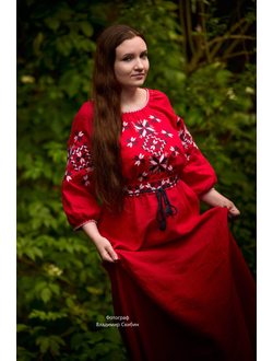 Платье славянское "Звездные половинки" красное