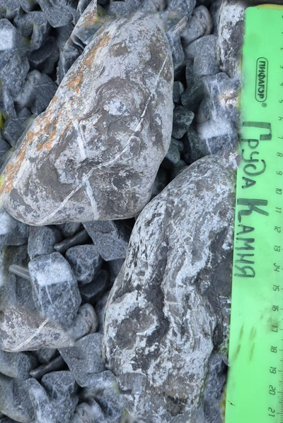 Чёрный мрамор галтовка, фракция 70-120 мм