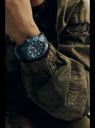 Часы Casio G-Shock GA-010CE-2A