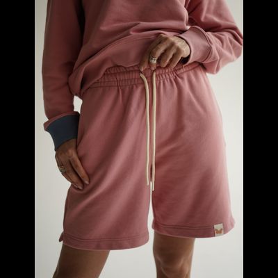 ЖЕНСКИЙ КОСТЮМ "ДАРИ" РОЗОВЫЙ