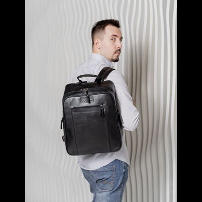 Кожаный рюкзак Cossira black (арт. 3048-01)