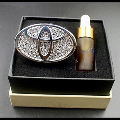 АРОМАТИЗАТОРЫ С ЛОГОТИПАМИ АВТО НА РЕШЁТКУ ВОЗДУХОВОДА