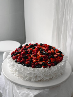 Торт блинчик с ягодами ассорти и вафельными элементами (6-9кг)