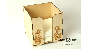 7101 Салфетница деревянная из фанеры. Изготовлена лазерной резкой. Сборка на клей. Недорогая салфетница для практического использования. 
Возможно изготовление небольшими тиражами, фирменное брендирование.