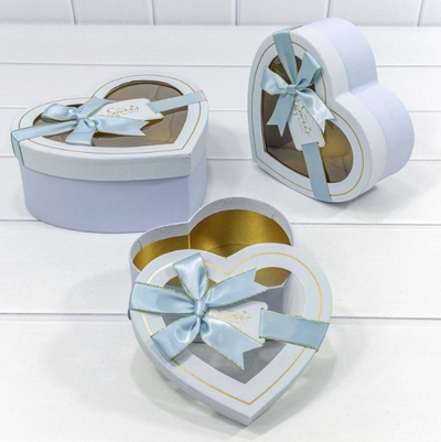 Коробка подарочная "Сердце" с окном и бантиком (голубая), 16,2*14,3*6см