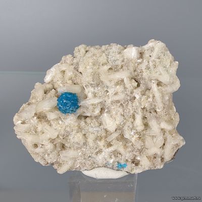 Кавансит, стильбит.  Индия. 51*46*15мм