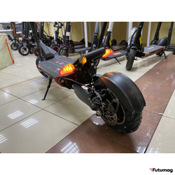 ЭЛЕКТРОСАМОКАТ BLADE 10