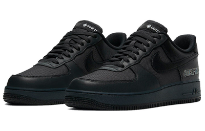 Черные кроссовки Nike Air Force 1 GoreTex Black