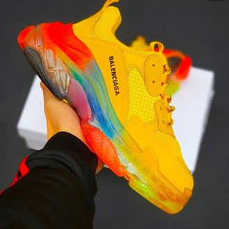 Кроссовки Balenciaga Triple S желтые с разноцветной подошвой в Чите