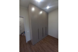 шкафы распашные