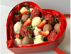 Коробочка клубника в шоколаде