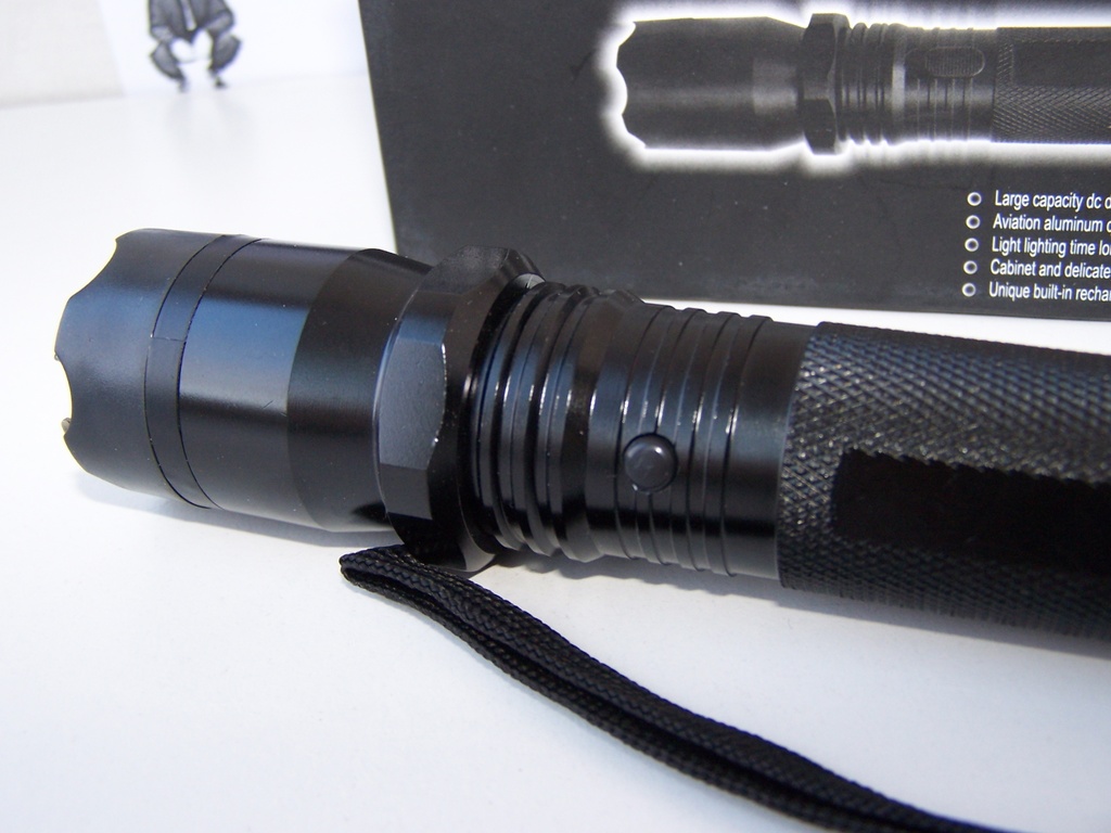 Фонарь электрошокер Police 1101: отзывы, цена, купить