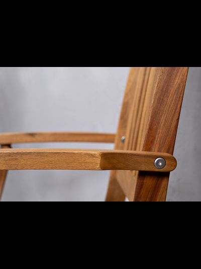 Стул из акации Oxford складной с подлокотниками