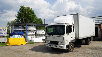 Обтекатель спойлер на HYUNDAI HD120