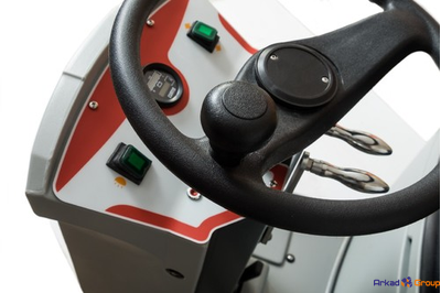 Bennett Hussar H760B