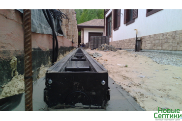 Монтаж поверхностного водоотвода (Метелево, 2017)