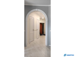 Межкомнатная арка с покрытием ПВХ Романская Дуб Монтана в интерьере 2 | КВИРТЕК