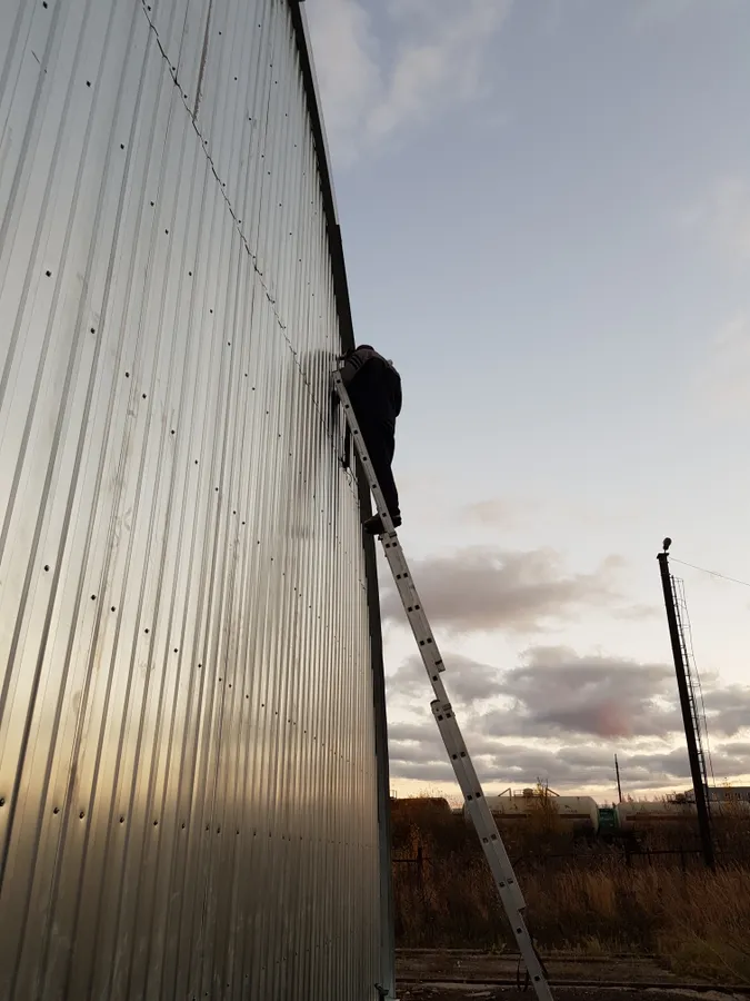 Установка камеры на ангар.