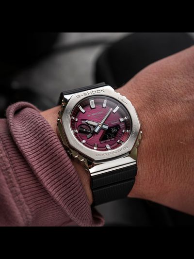 Часы Casio G-Shock GBM-2100A-4B