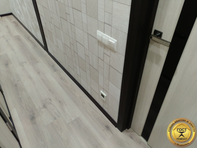 Ремонт прихожей в хрущёвке под ключ в Мурманске цена и фото работ.