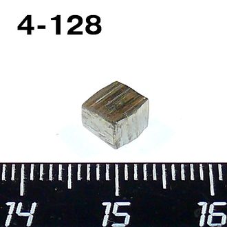 Пирит натуральный (необработанный) №4-128: 0,5г - 6*6*4мм