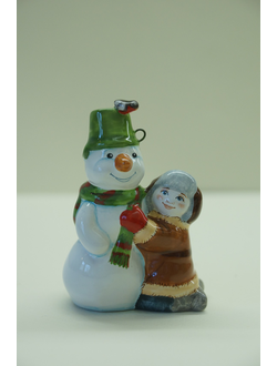 Веселый снеговик