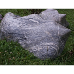 Валуны гладкие и окатыши