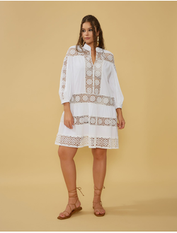 Шикарное пляжное платье с шитьем