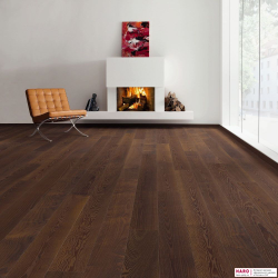 Декор паркетной доски Haro Ясень Термо Меццо Браш 4V 1-пол, масло 531772 в интерьере гостиной