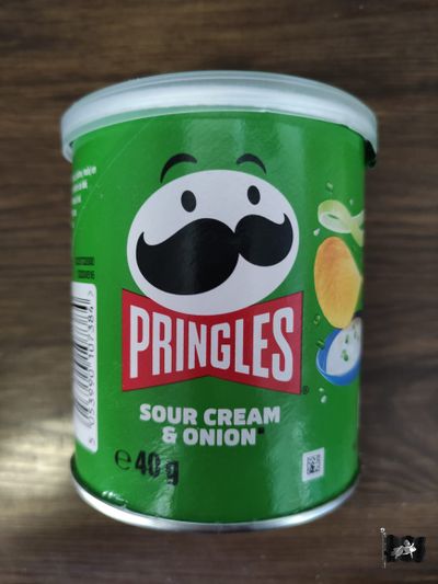PRINGLES 40 гр. Сметана и лук