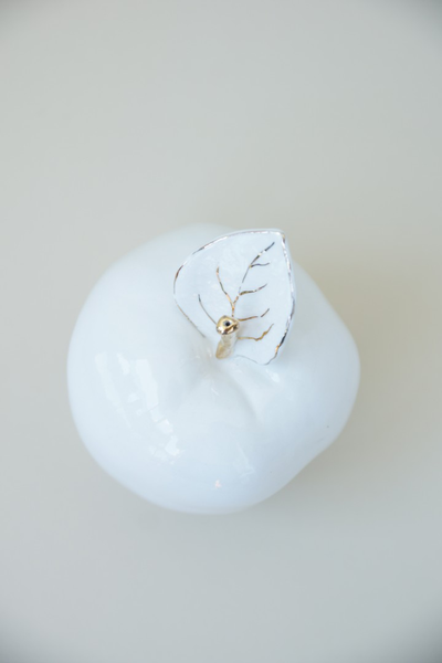 Яблоко (фарфор)