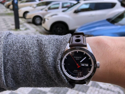 Швейцарские часы Tissot T100.430.16.051.00