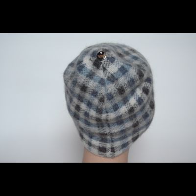 Шапка в клетку вязаная для женщин Vizio Италия 6944 CY белая