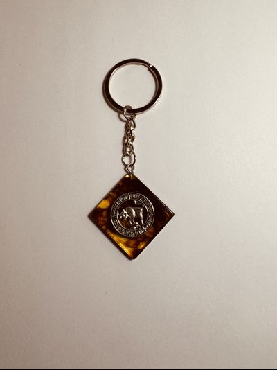 Брелок знак зодиака телец