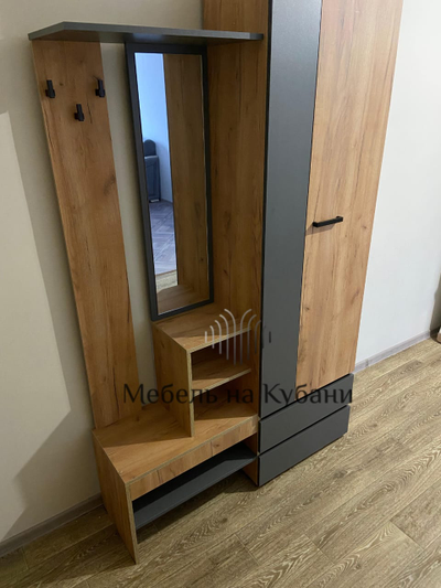 Абрау вешалка с зеркалом прихожая Дуб золотой/Графит